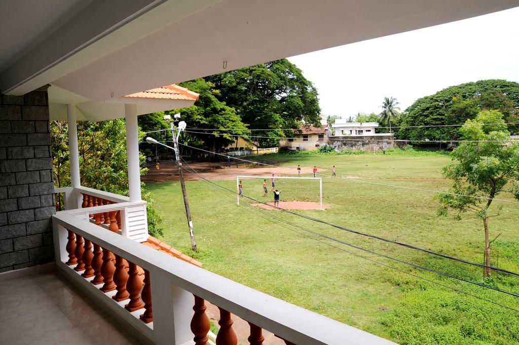 Hebron Inn Kochi Dış mekan fotoğraf
